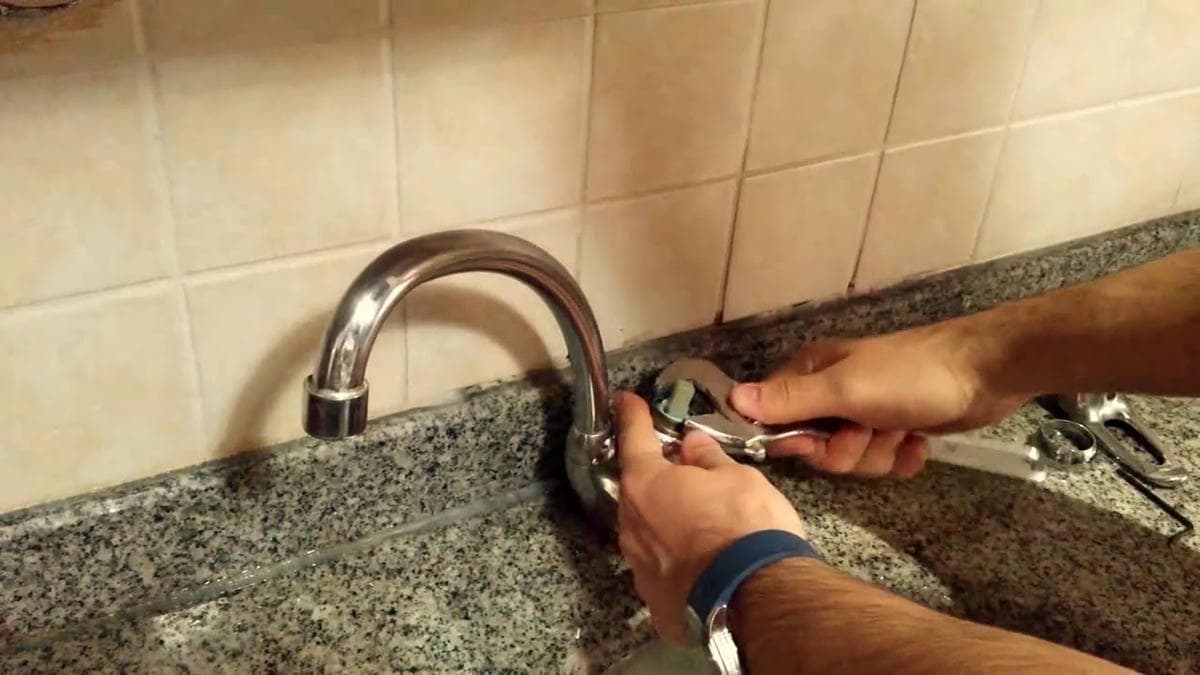 Musluk ve bağlantı tamiri